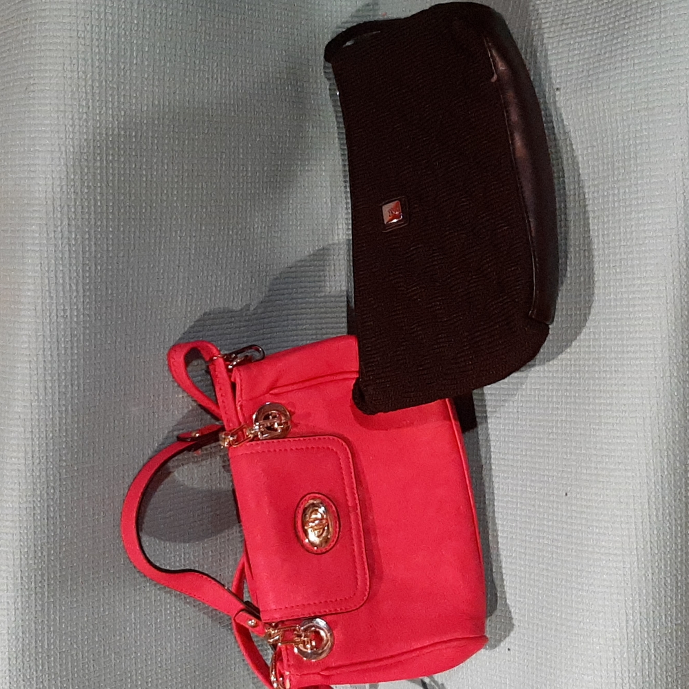 Bundle of 2 purses, Charmin Charlie and Lina